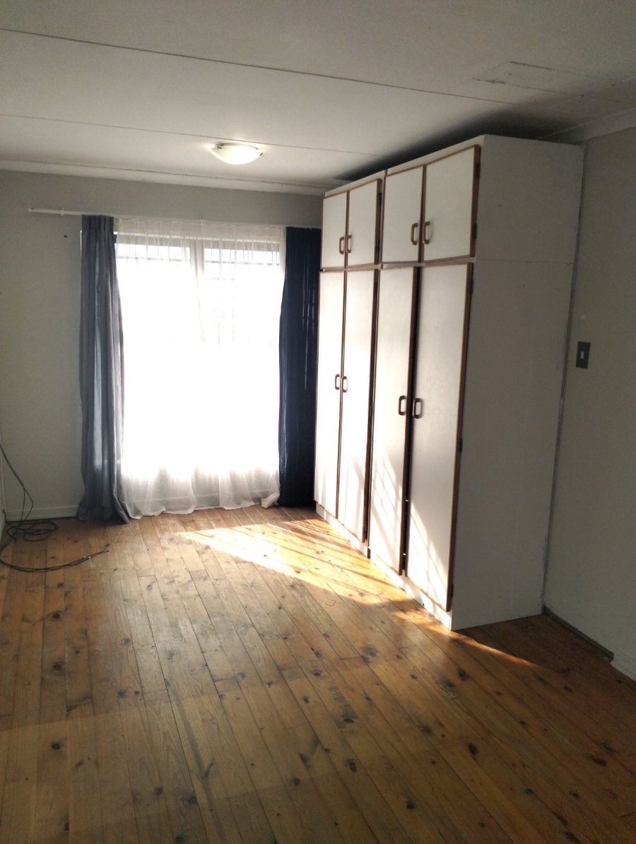 To Let 2 Bedroom Property for Rent in Aalwyndal Western Cape